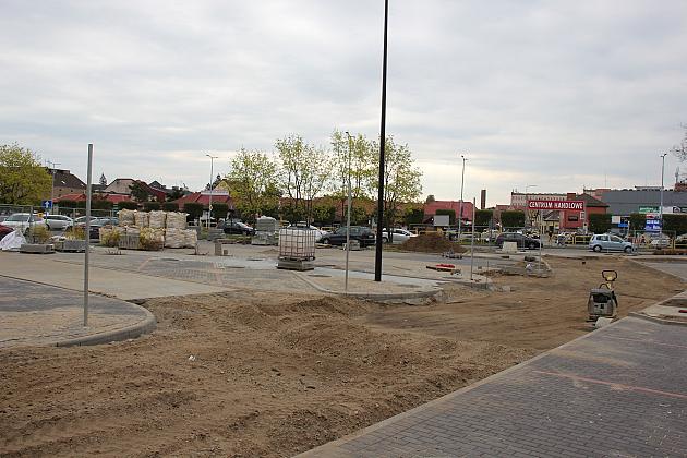 Trwa rozbudowa parkingu na zapleczu ulicy Staromiejskiej