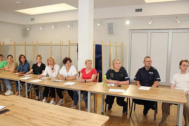 Szkolenie o problemach z przemocą i uzależnieniami