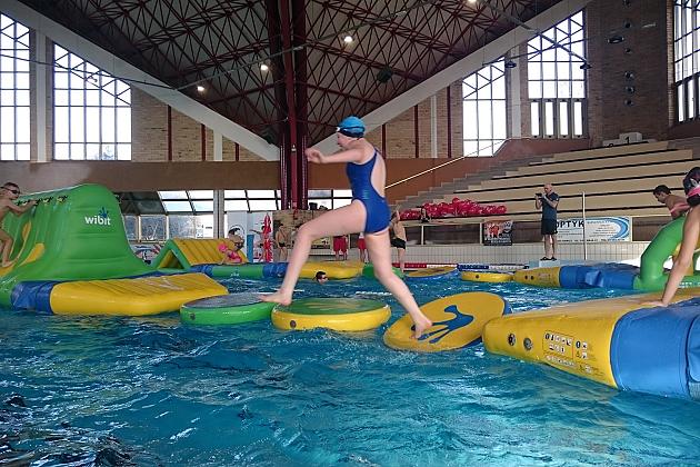 Wakacyjna przygoda na basenie