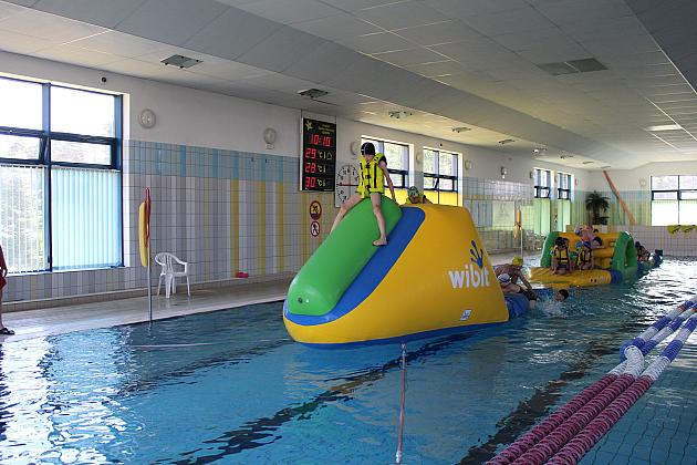 Szalona zabawa na Pływalni Miejskiej