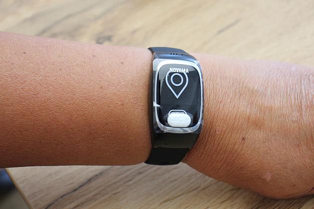 „Opaski bezpieczeństwa” trafiły do seniorów