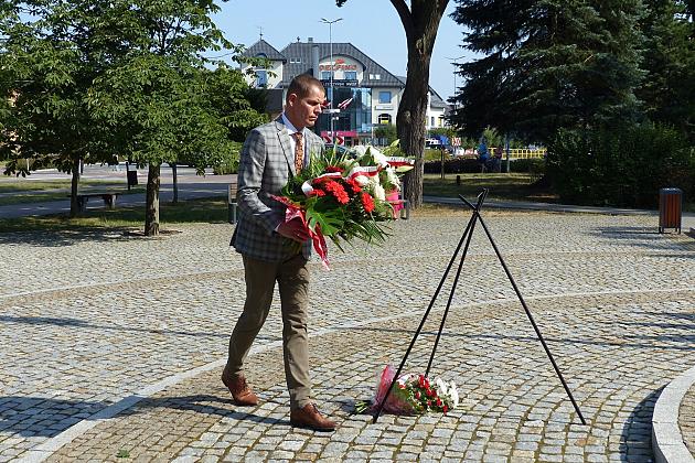 Kwiaty w Święto Wojska Polskiego