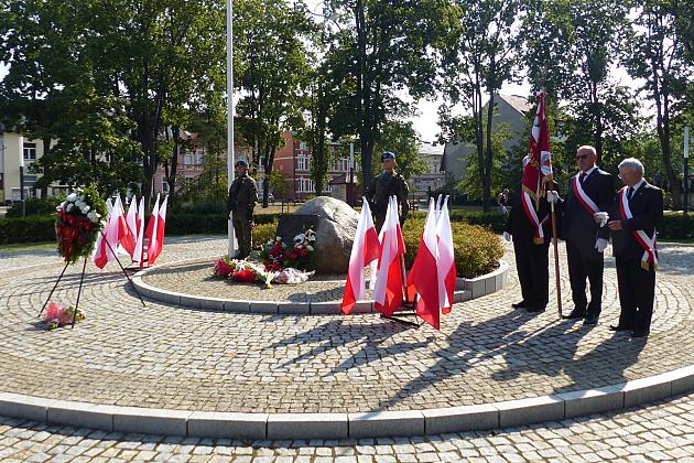 Kwiaty w Święto Wojska Polskiego