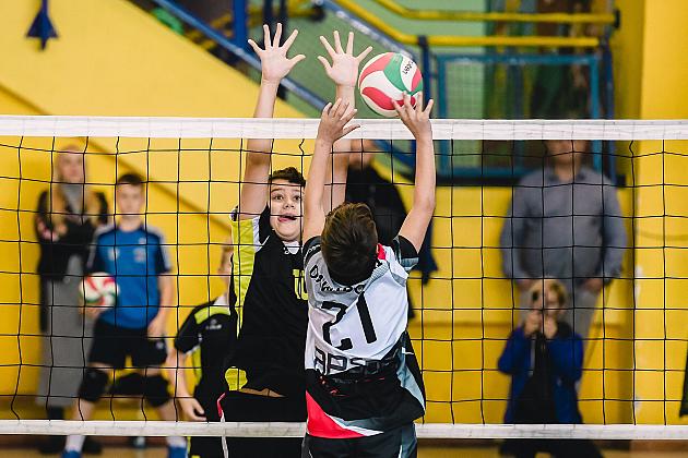 Siatkarze i siatkarki Glinka Academy rywalizowali w Lęborku i w Łebie