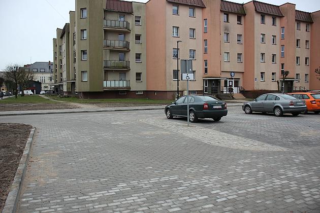 Nowy parking przy ul. Konopnickiej i Alei Wolności gotowy