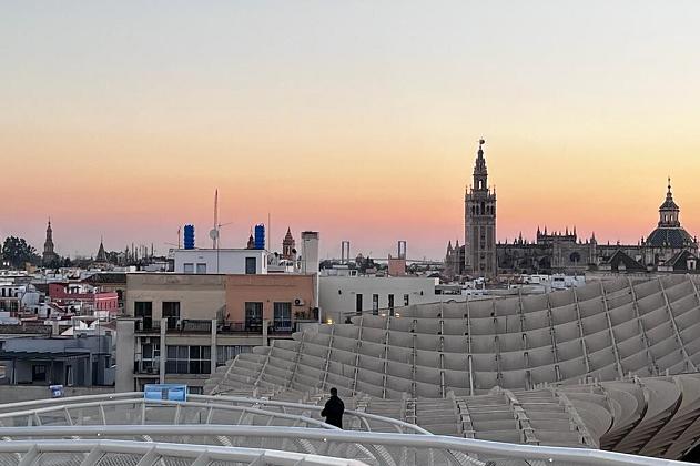 Uczniowie i nauczyciele „Jedynki” w ramach Erasmus+ polecieli do Hiszpanii