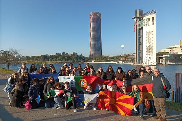 Uczniowie i nauczyciele „Jedynki” w ramach Erasmus+ polecieli do Hiszpanii