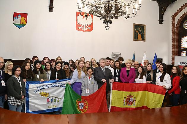 Goście z Hiszpanii i Portugalii odwiedzili ratusz