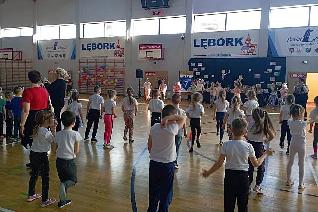 Przedszkolny piknik na sportowo w SP7