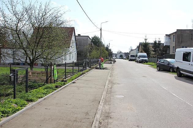 Budowa chodnika na Komuny Paryskiej