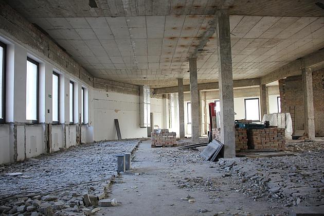 Modernizacja budynku po banku na miejską bibliotekę