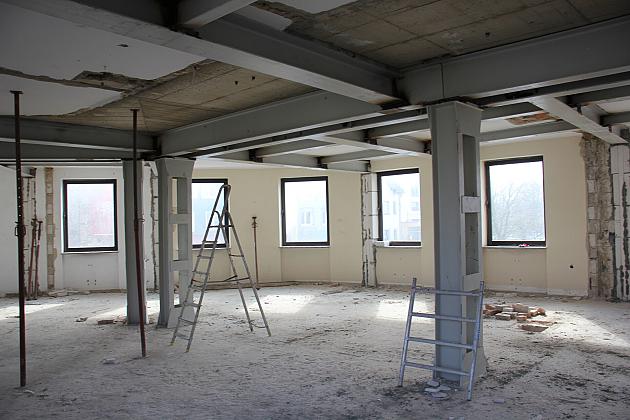 Modernizacja budynku po banku na miejską bibliotekę