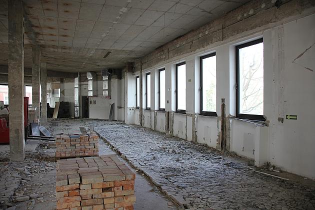 Modernizacja budynku po banku na miejską bibliotekę