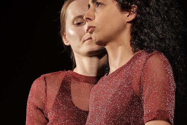 Komplety publiczności na premierowych spektaklach Teatru Tańca Jeszcze 5 Minut