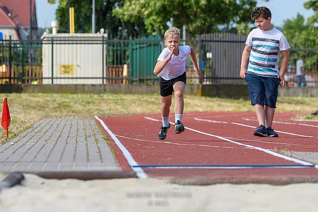 I Wiosenny Mityng Lekkoatletyczny „Sport - zdrowy nałóg, czysta e-energia”