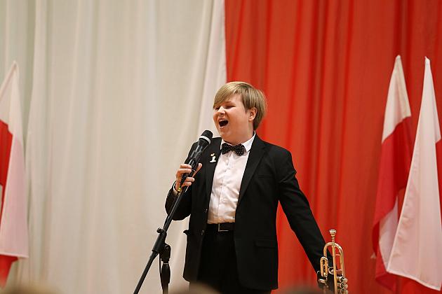 Uroczyste zakończenie roku szkolnego w lęborskich szkołach podstawowych: Emocje, nagrody i plany na wakacje!