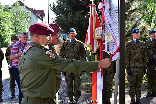 40-ta rocznica nadania imienia generała Stanisława Sosabowskiego 7 Harcerskiej Drużynie Czerwonych Beretów z Lęborka