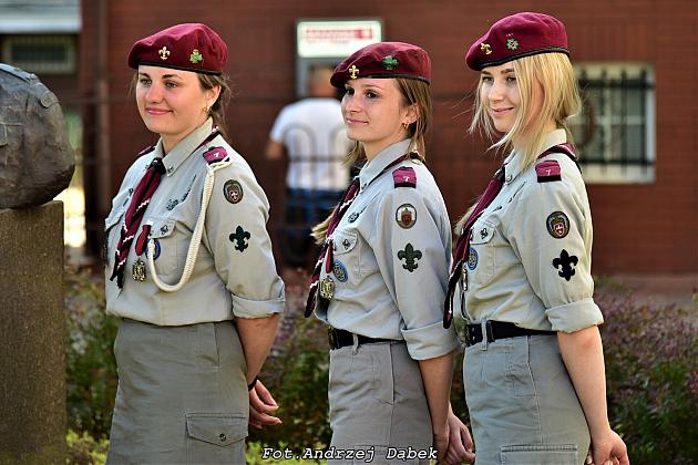 40-ta rocznica nadania imienia generała Stanisława Sosabowskiego 7 Harcerskiej Drużynie Czerwonych Beretów z Lęborka