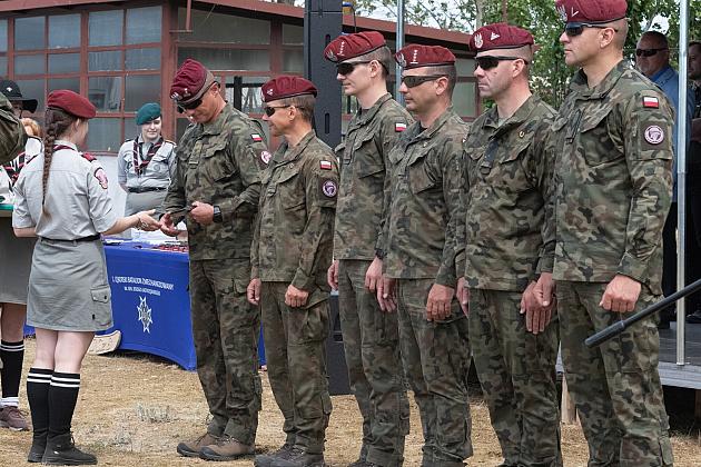40-ta rocznica nadania imienia generała Stanisława Sosabowskiego 7 Harcerskiej Drużynie Czerwonych Beretów z Lęborka