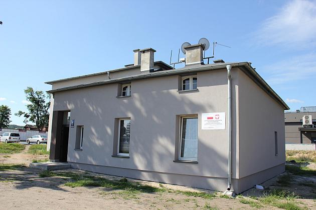 Budynki przy ul. Sienkiewicza wyremontowane. Trwa rewitalizacja otoczenia Parku Kaczyńskich