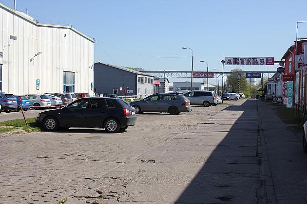 Ulica Zwarowska do przebudowy. Powstaną nowe miejsca parkingowe