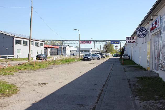 Ulica Zwarowska do przebudowy. Powstaną nowe miejsca parkingowe