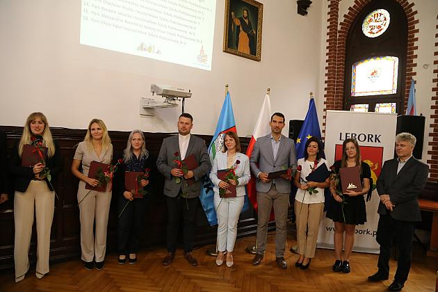 Oświatowa uroczystość w ratuszu