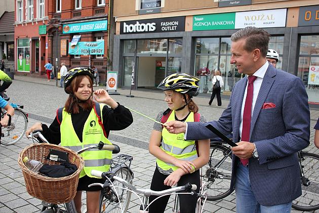 Rajd pieszo-rowerowy wyruszył z placu Pokoju
