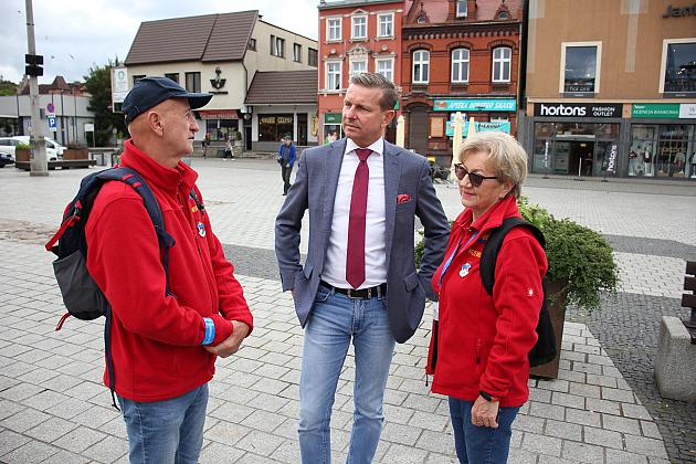 Rajd pieszo-rowerowy wyruszył z placu Pokoju