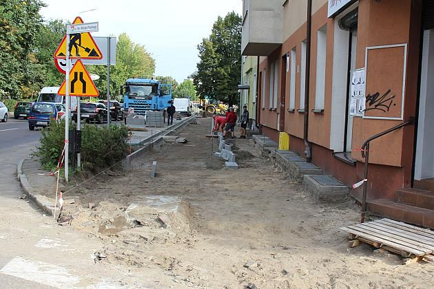 Przy ulicy Wojska Polskiego powstaje droga dla rowerów