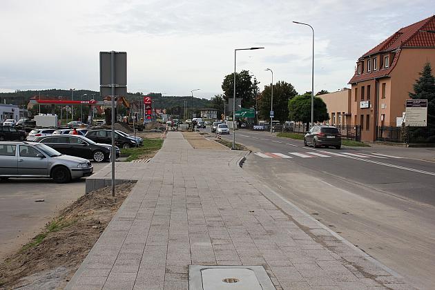 Przy ulicy Wojska Polskiego powstaje droga dla rowerów