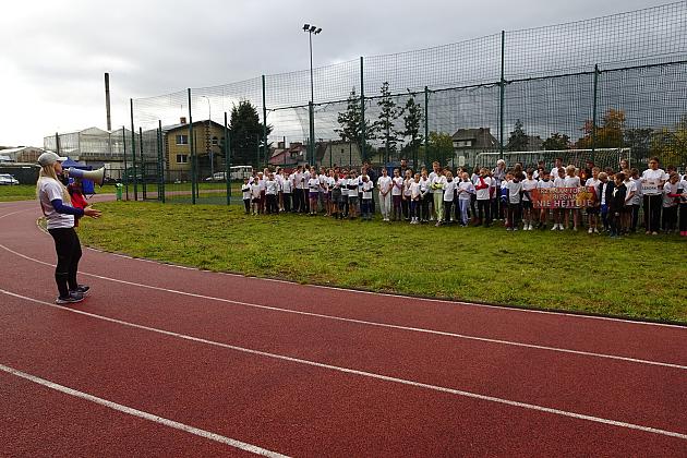 I Jesienny Powiatowy Mityng Lekkoatletyczny „Trzymam formę, biegam – NIE HEJTUJE”