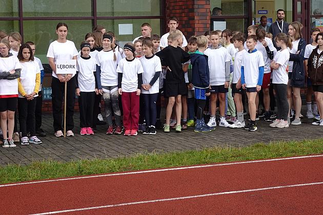 I Jesienny Powiatowy Mityng Lekkoatletyczny „Trzymam formę, biegam – NIE HEJTUJE”