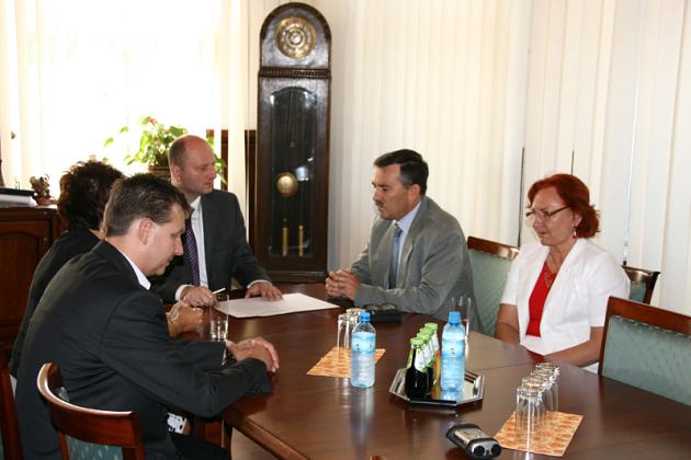 Miasto dofinansuje nowy plac zabaw przy OSW