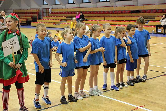 „Pierwszaki” na start! Sportowa rywalizacja w SP7