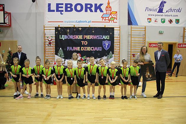 „Pierwszaki” na start! Sportowa rywalizacja w SP7