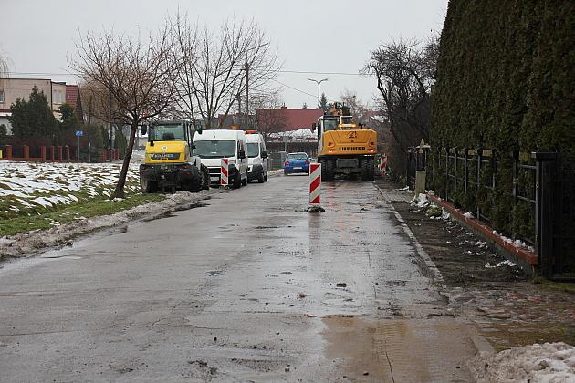 Kanałowa w remoncie. Wzdłuż ulicy powstaje chodnik
