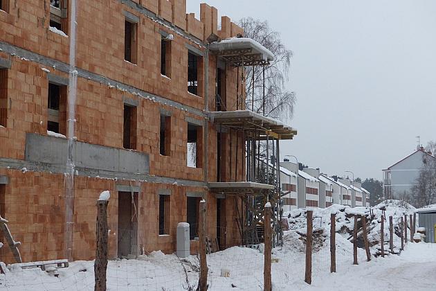 Przy ulicy Władysława IV powstają nowe domy