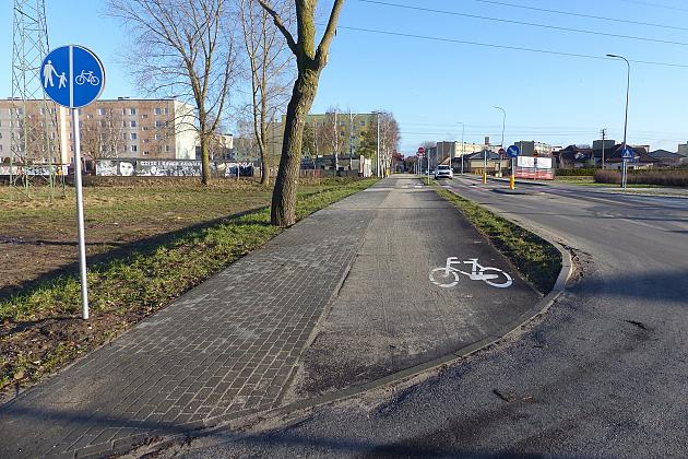 Szybko i bezpiecznie. Nowa droga rowerowa przy ul. Komuny Paryskiej