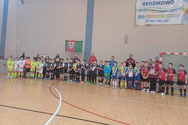 Zawodnicy MKS Lwa Lębork na turnieju o Puchar Prezesa Stali Jezierzyce