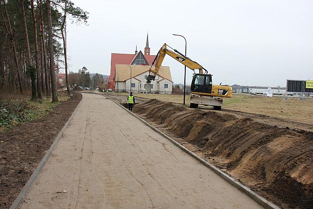 Przy ulicach Teligi i Władysława IV powstaje nowa droga pieszo-rowerowa