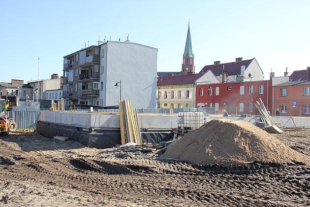 Przy ulicy Malczewskiego trwa budowa mieszkań komunalnych