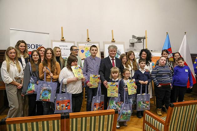 Konkurs plastyczny pn. „Eko plakat” rozstrzygnięty
