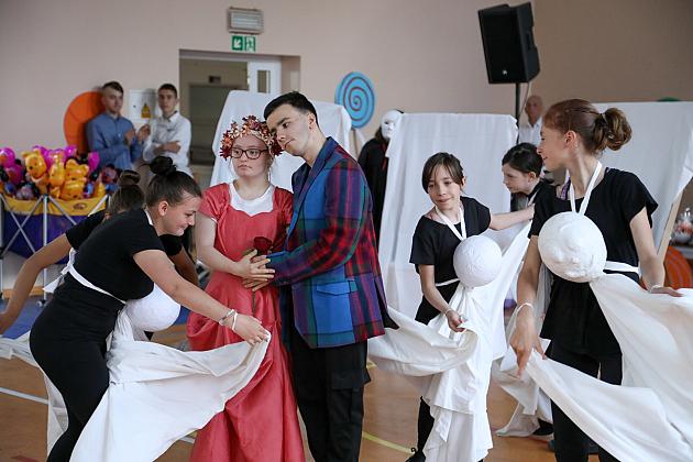 Wojewódzki Festiwal Twórczości Osób Niepełnosprawnych „Odkrywamy Nasze Talenty” w Lęborku