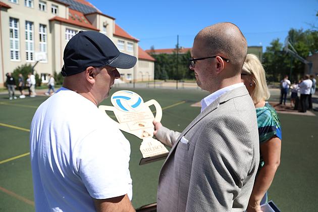 Siatkarski sukces drużyny uczniów ze Szkoły Podstawowej nr 1 w Lęborku