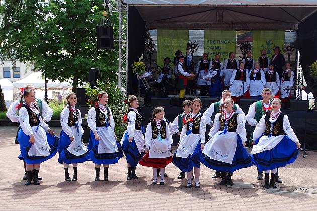 Zespół Pieśni i Tańca Ziemia Lęborska występował w Kretindze na Litwie