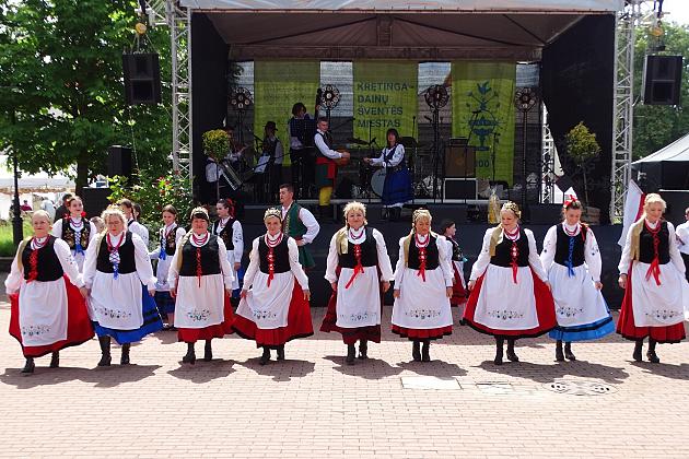 Zespół Pieśni i Tańca Ziemia Lęborska występował w Kretindze na Litwie