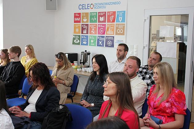 Zyski ze współpracy. Dlaczego samorząd, biznes i NGO powinni działać razem?