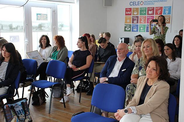 Zyski ze współpracy. Dlaczego samorząd, biznes i NGO powinni działać razem?