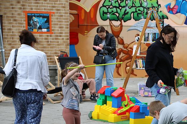 Letnia Czytelnia na Staromiejskiej wystartowała!